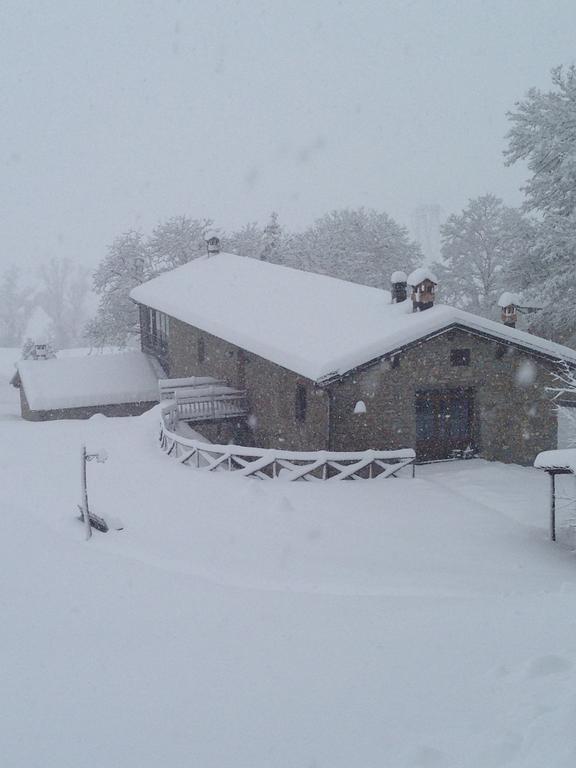 Agriturismo Il Passeggere Bruscoli Bagian luar foto