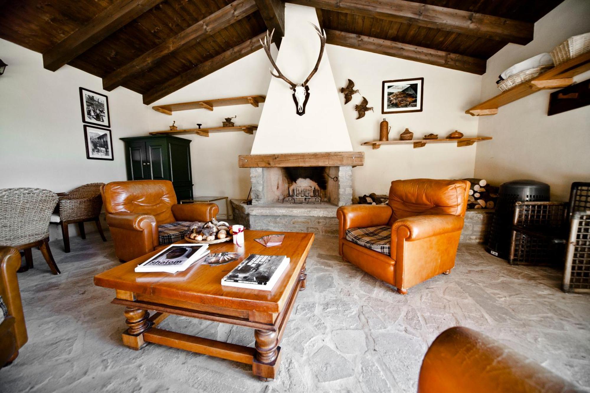Agriturismo Il Passeggere Bruscoli Bagian luar foto