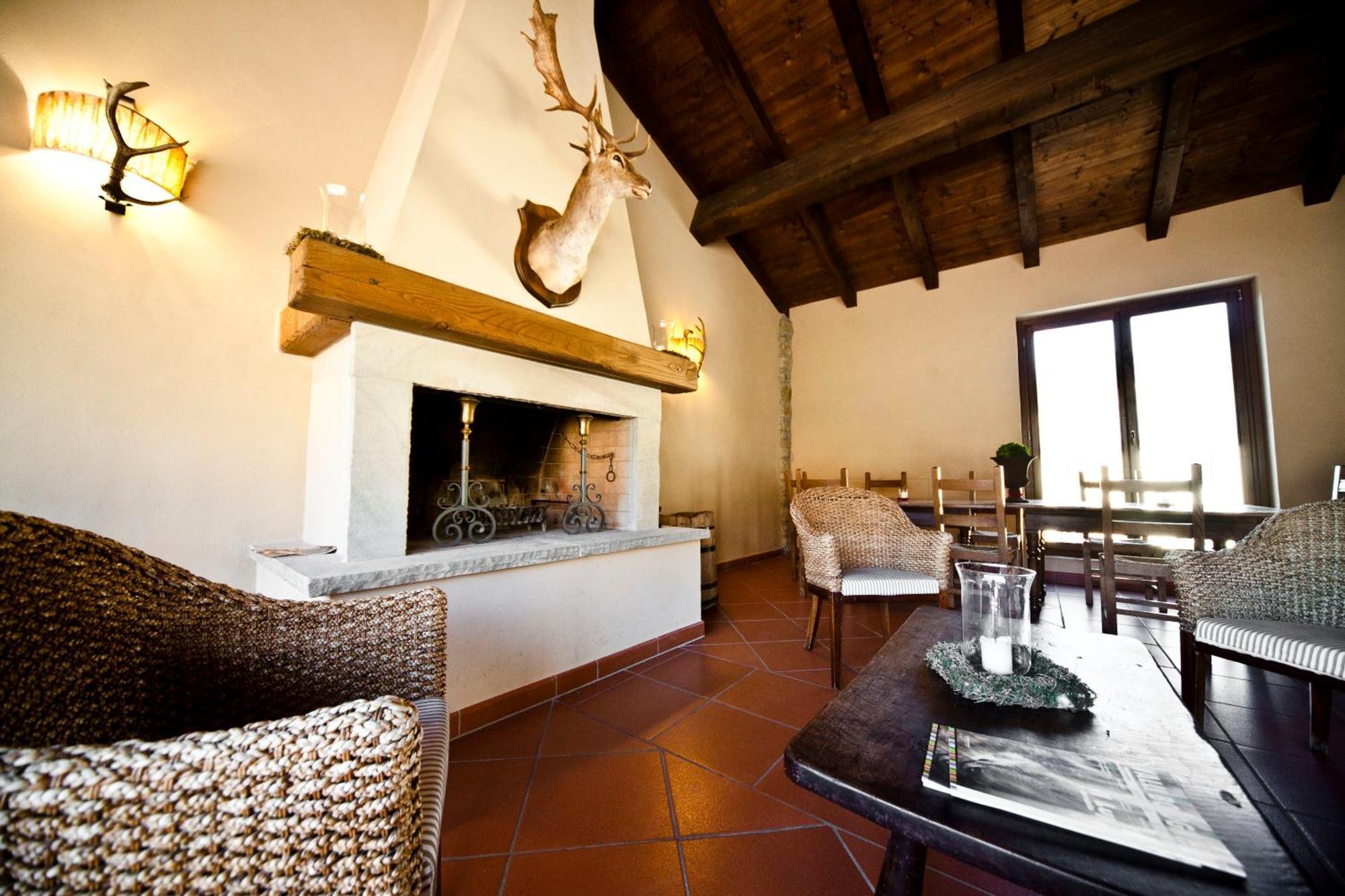 Agriturismo Il Passeggere Bruscoli Bagian luar foto
